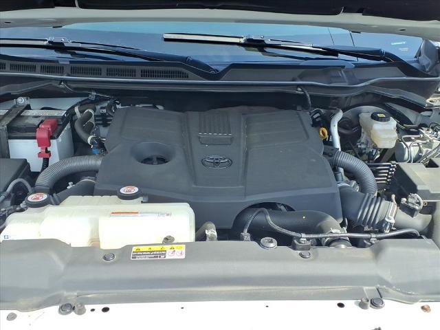 Used 2022 Toyota Tundra SR5 w/ SR5 Premium Package image 27