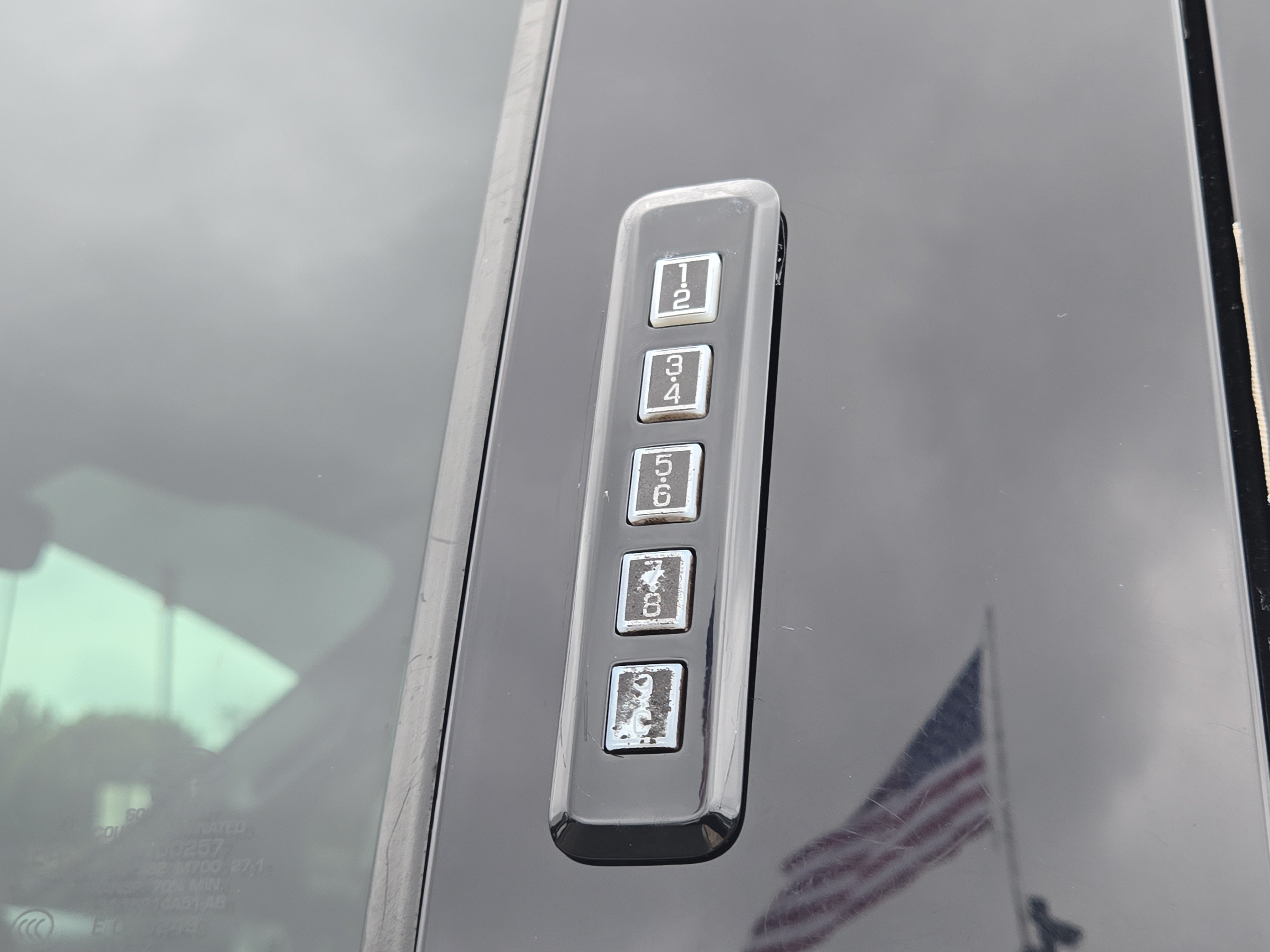 Certified 2022 Ford F350 Lariat w/ Lariat Value Package AWD/4WD image 14