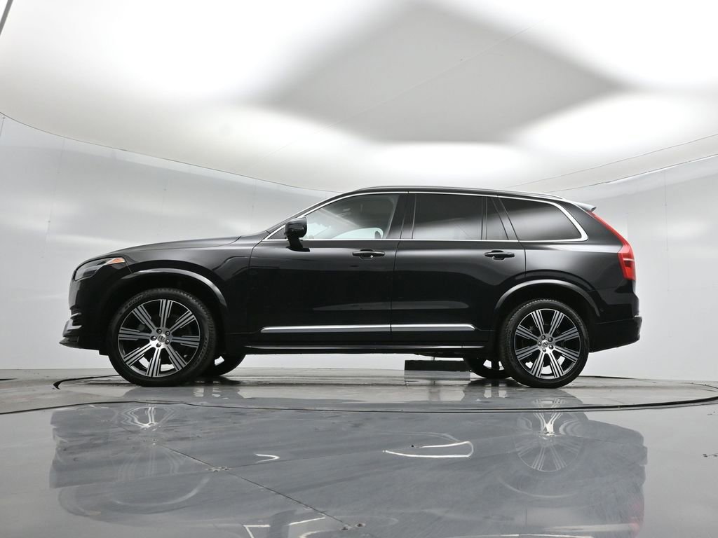 Used 2023 Volvo XC90 B6 Ultimate w/ Protection Package Premier image 24