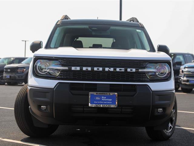 Certified 2025 Ford Bronco Sport Outer Banks w/ Outer Banks Tech Package+ AWD/4WD image 2