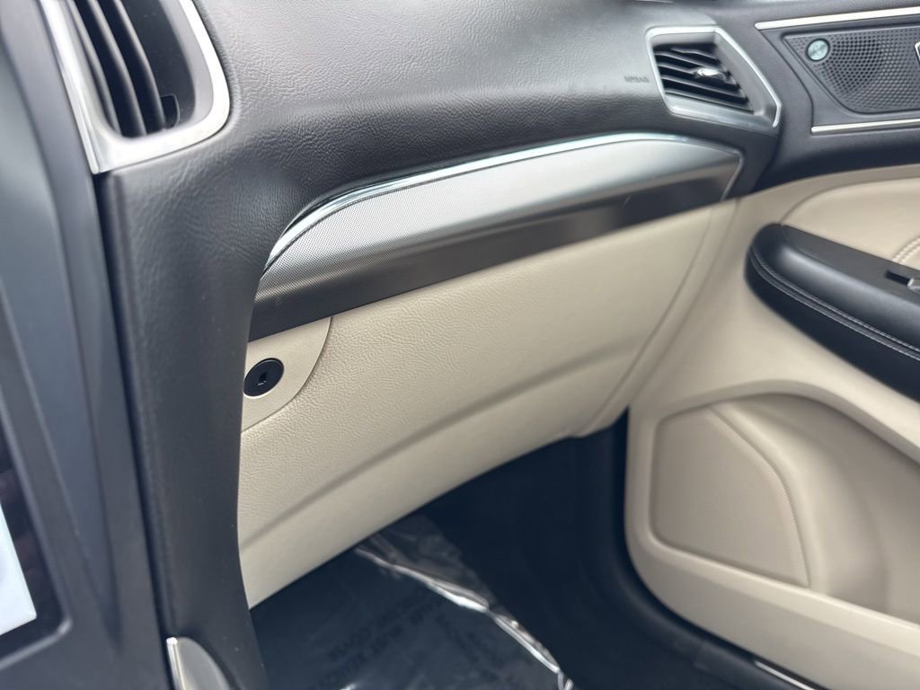 Certified 2023 Ford Edge Titanium image 30