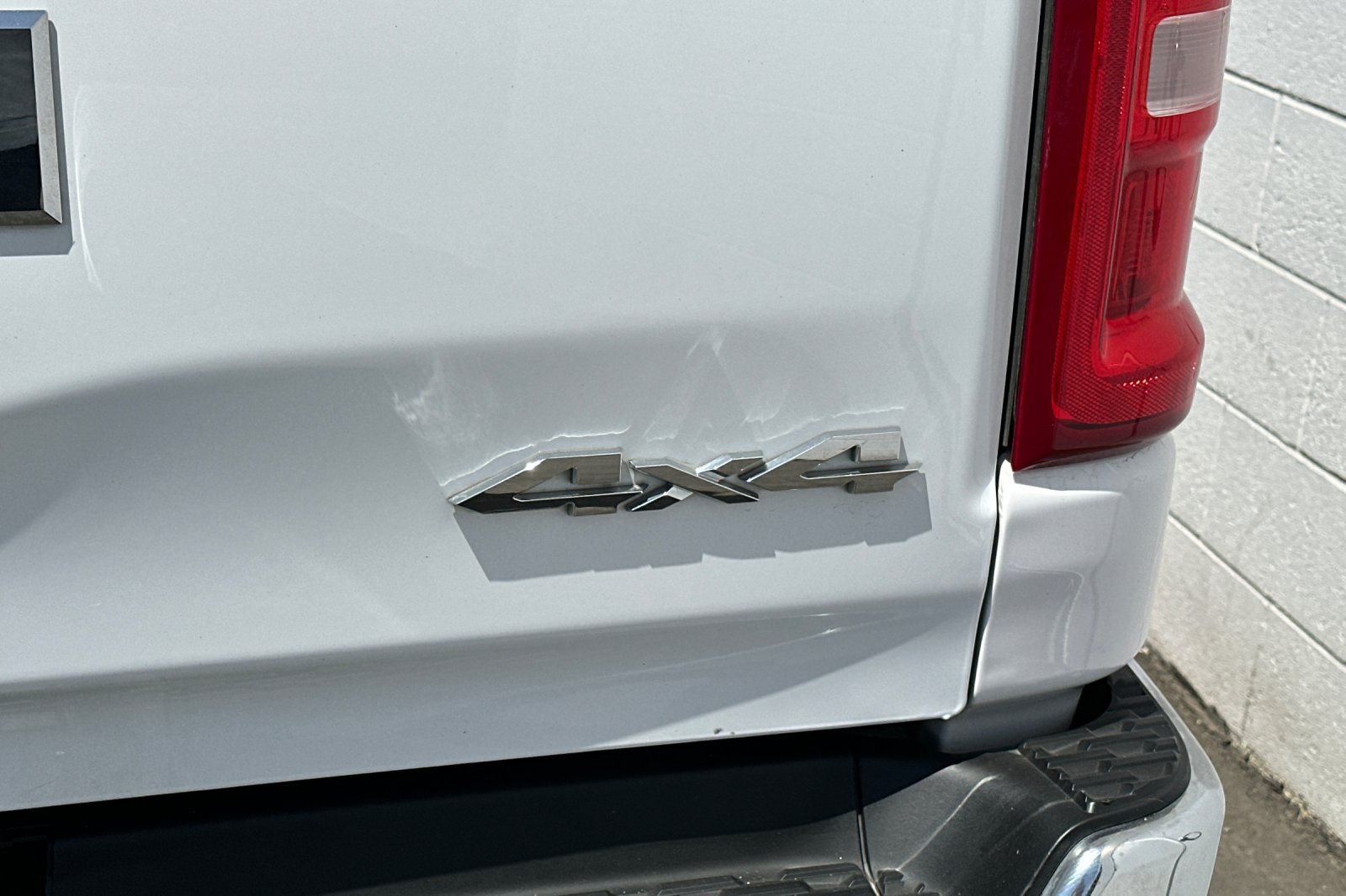 Used 2025 RAM 1500 Laramie AWD/4WD image 31