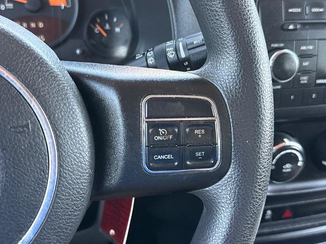 Used 2017 Jeep Patriot Sport FWD image 19