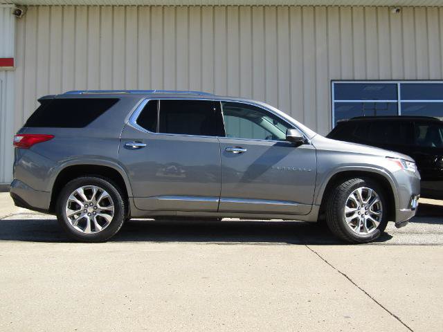 Used 2019 Chevrolet Traverse Premier w/ LPO, Floor Liner Package AWD/4WD image 2