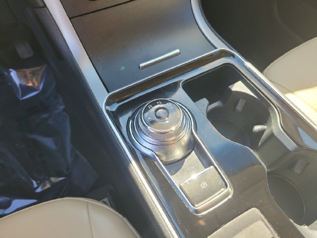 Certified 2020 Ford Edge SEL w/ Convenience Package AWD/4WD image 18