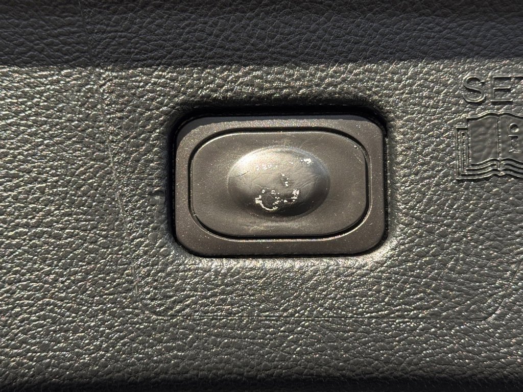 Certified 2022 Ford Edge SEL w/ Convenience Package image 14