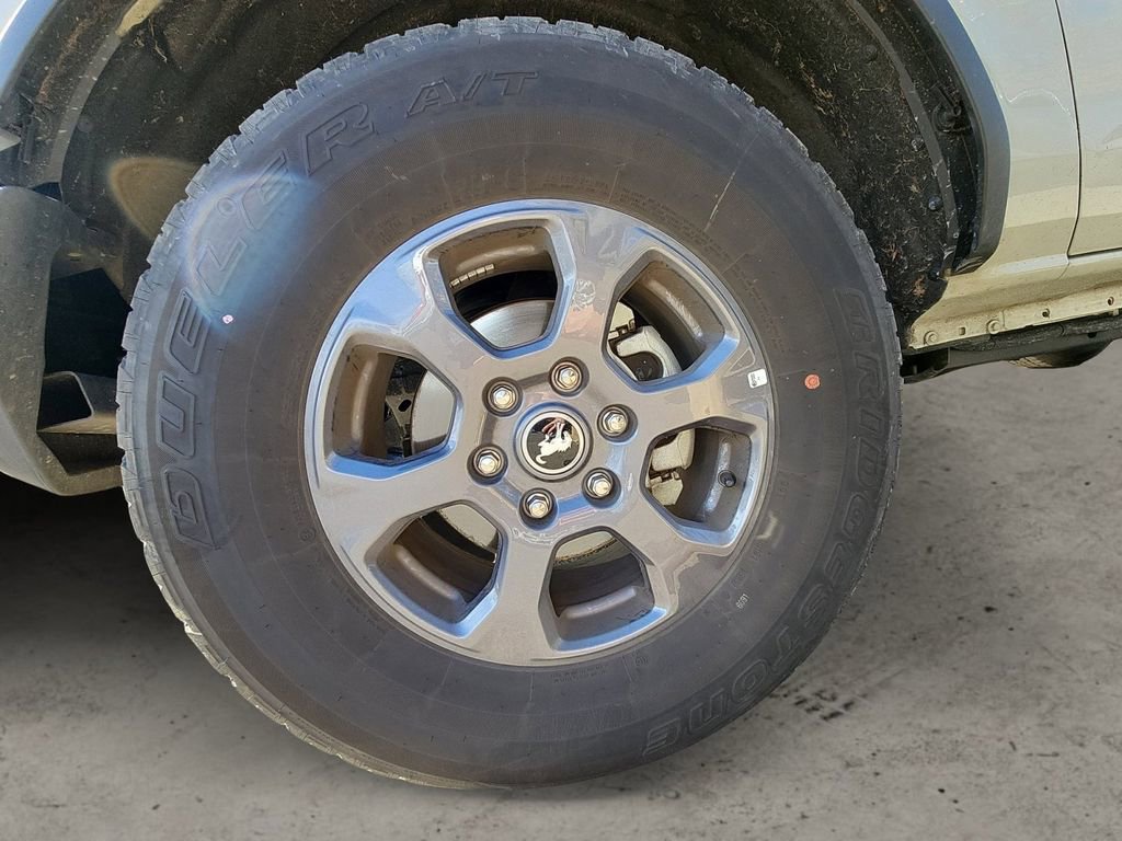 Certified 2025 Ford Bronco Big Bend image 9