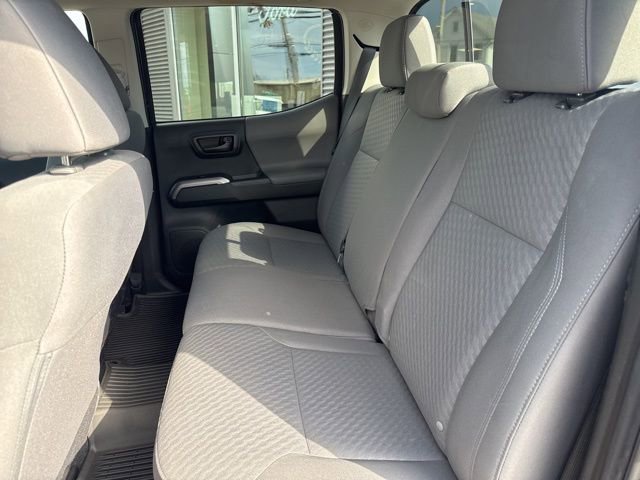 Used 2023 Toyota Tacoma SR5 AWD/4WD image 37