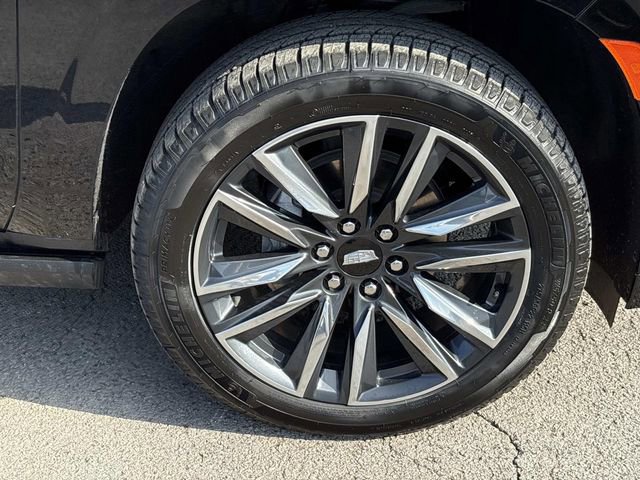 Used 2024 Cadillac Escalade Sport Platinum w/ Heavy-Duty Trailer Package image 10