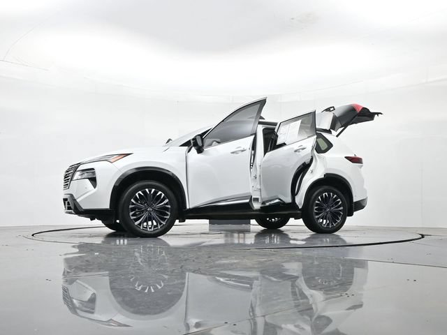 Used 2025 Nissan Rogue Platinum w/ Platinum Premium Package FWD image 57