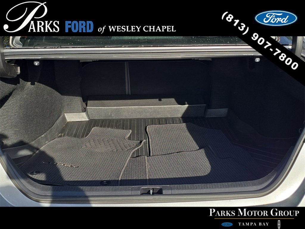 Used 2018 Toyota Camry L image 8