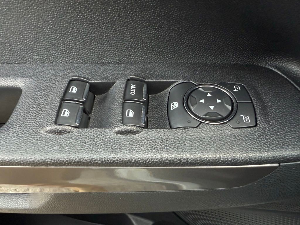 Certified 2021 Ford EcoSport SE image 21