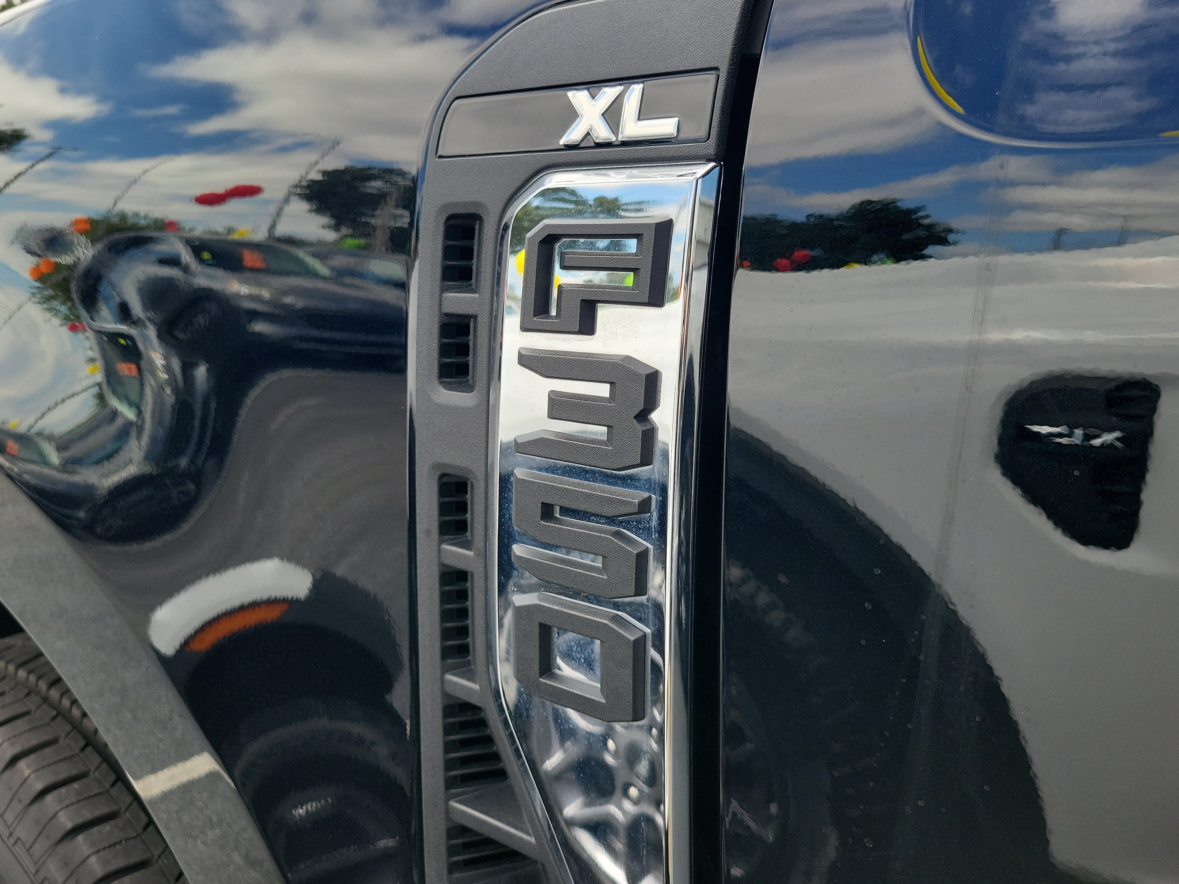 Certified 2024 Ford F350 XL w/ 360-Degree Camera Package RWD image 7
