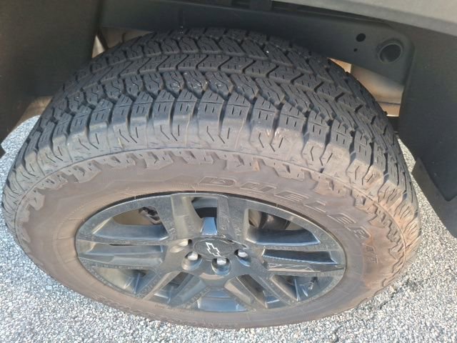 Used 2025 Chevrolet Colorado Trail Boss image 11