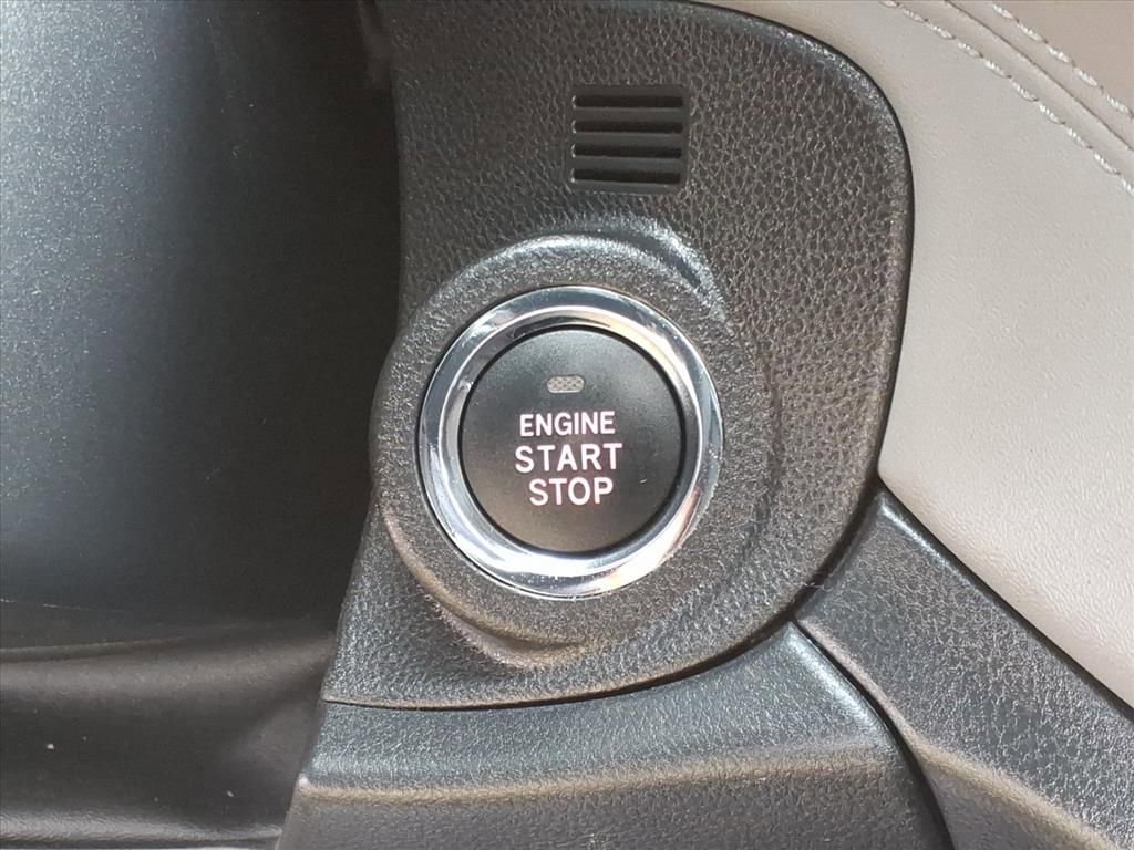 Used 2020 Subaru Outback Limited image 25