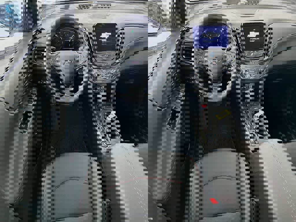 Used 2022 Chevrolet Equinox RS w/ RS Leather Package image 10