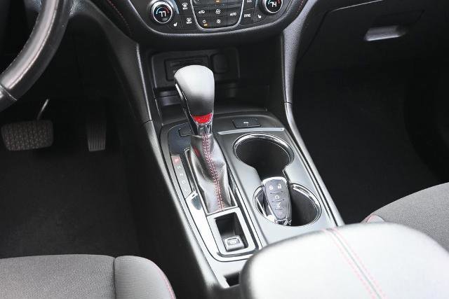 Used 2022 Chevrolet Equinox RS w/ Infotainment Package image 30