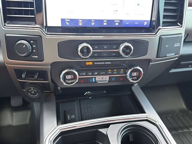 Certified 2022 Ford F450 Platinum w/ FX4 Off-Road Package AWD/4WD image 28