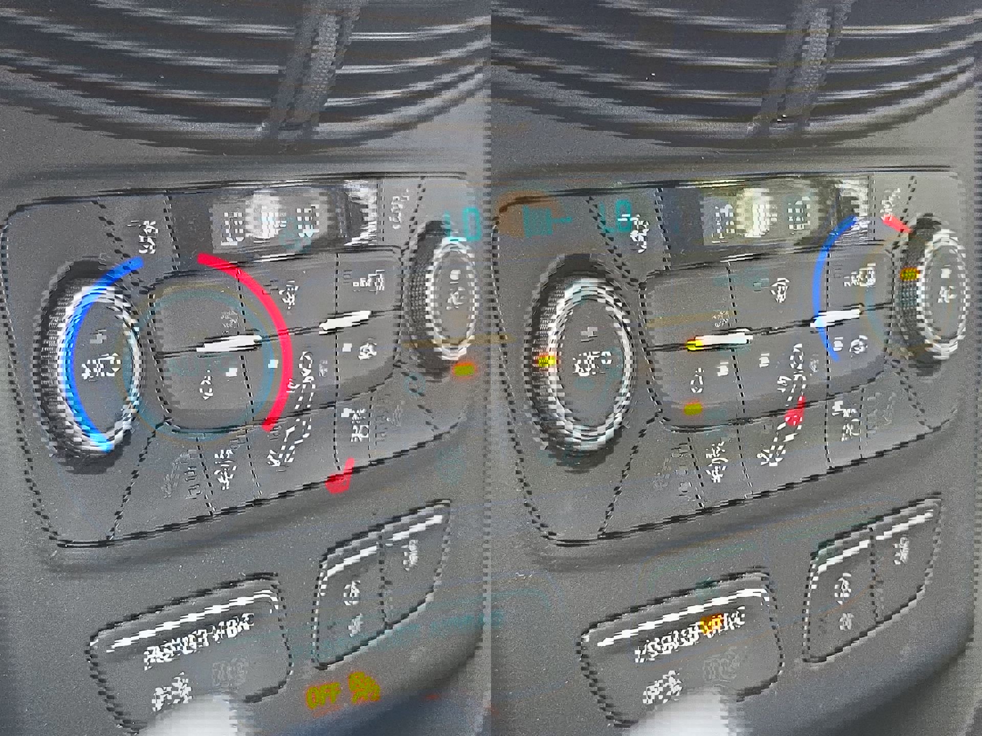 Certified 2019 Ford Escape SEL image 18