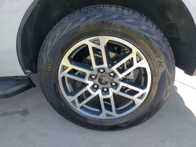 Certified 2025 Ford Expedition Active image 32