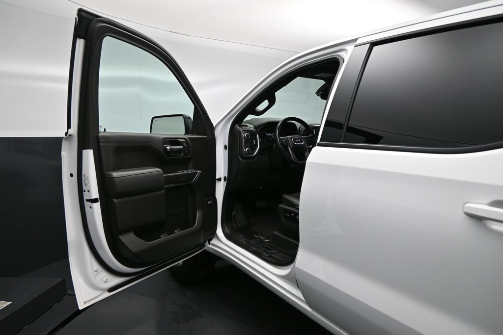 Used 2021 GMC Sierra 1500 AT4 w/ AT4 Value Package AWD/4WD image 9