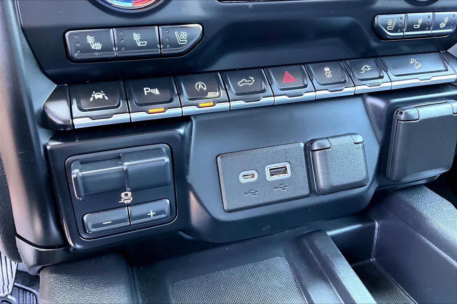 Used 2021 GMC Sierra 1500 SLT AWD/4WD image 34