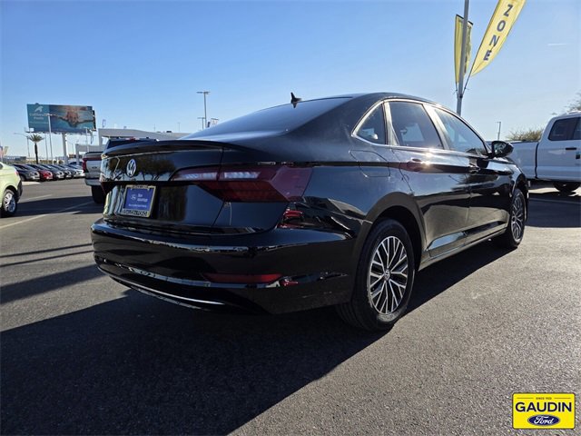 Used 2021 Volkswagen Jetta SE image 5