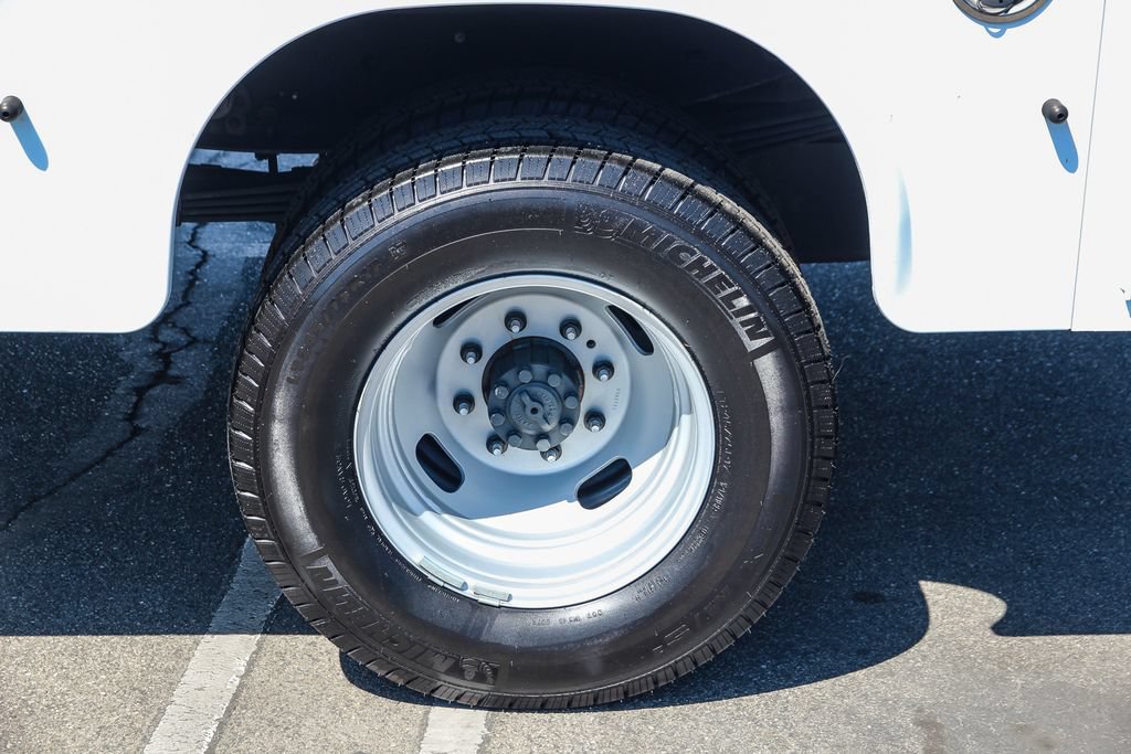 Certified 2024 Ford F350 XLT w/ XLT Value Package AWD/4WD image 15