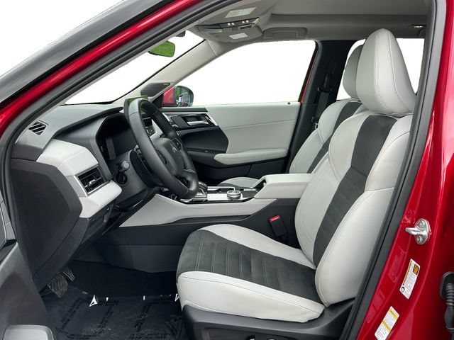 Used 2025 Mitsubishi Outlander SE AWD/4WD image 10