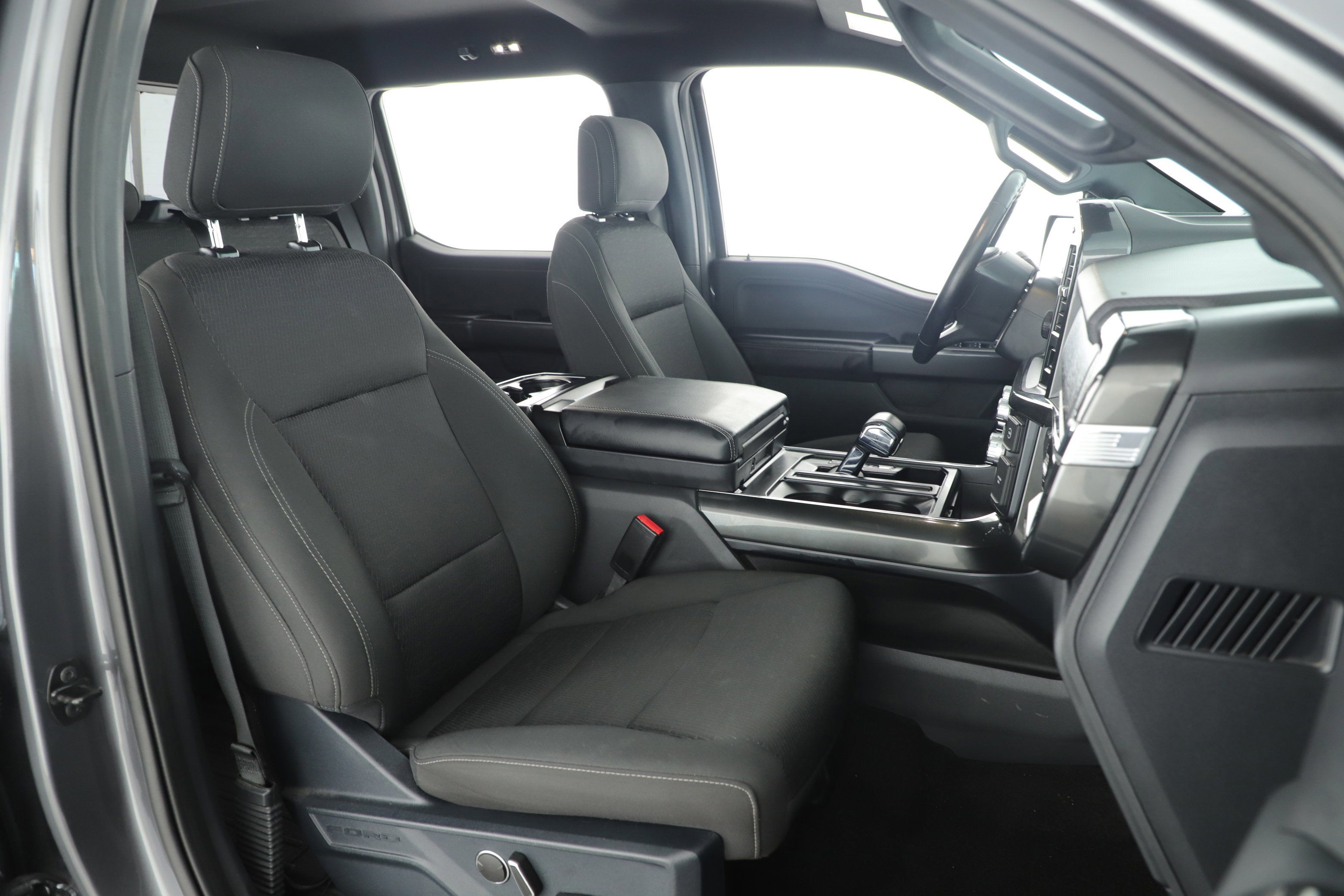 Certified 2021 Ford F150 XLT w/ Equipment Group 302A High image 23