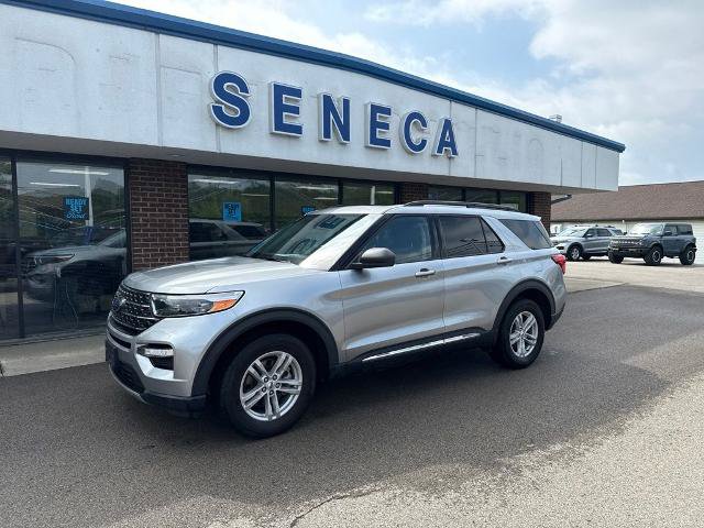 Certified 2022 Ford Explorer XLT w/ Equipment Group 202A