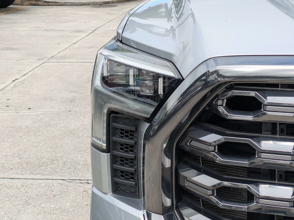 Used 2024 Toyota Tundra Platinum AWD/4WD image 9