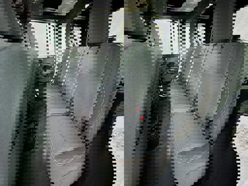 Used 2024 Jeep Wrangler Willys image 17