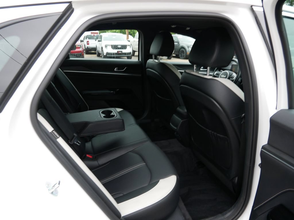 Used 2025 Kia K5 GT-Line AWD/4WD image 9