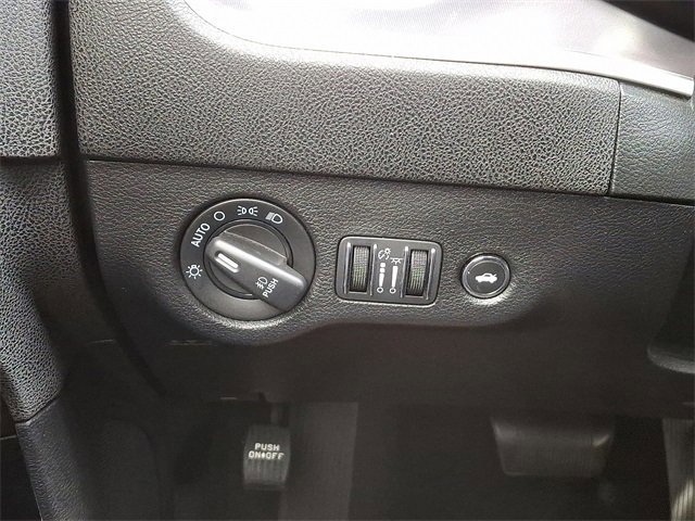 Used 2019 Dodge Charger GT image 23