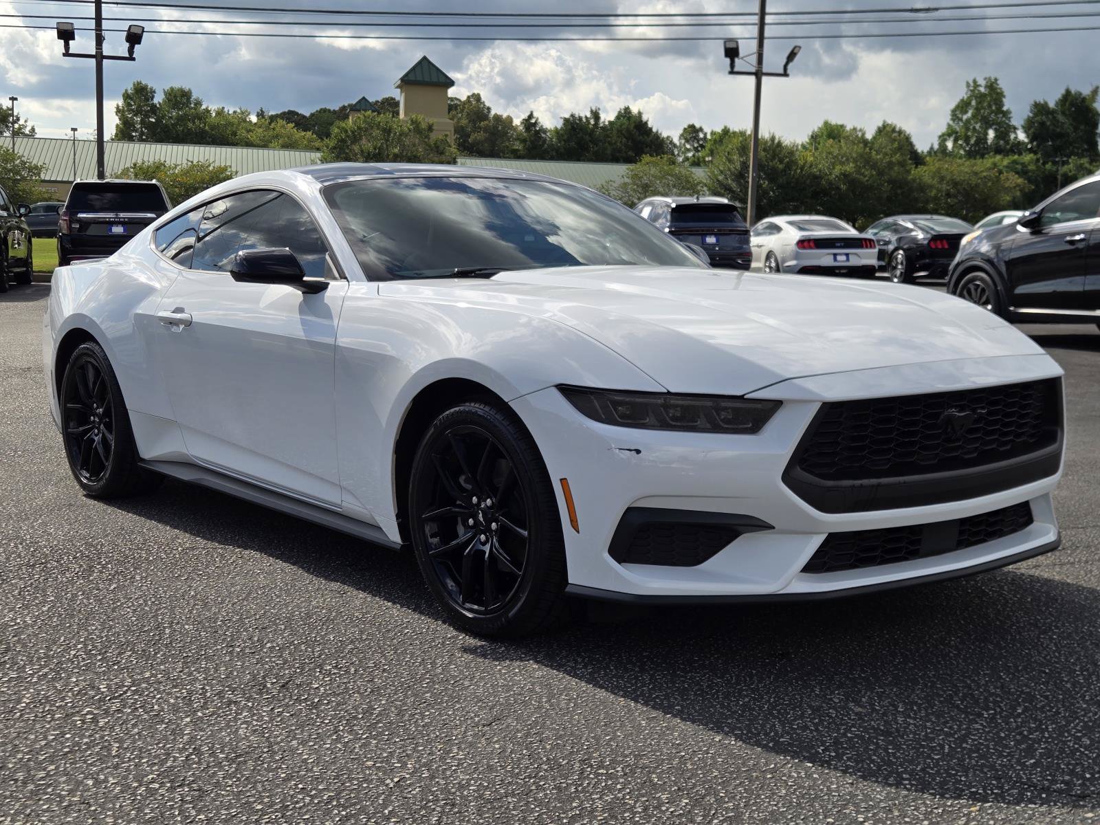 Certified 2025 Ford Mustang Coupe RWD image 5
