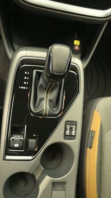 Used 2024 Subaru Crosstrek 2.5i Sport AWD/4WD image 21