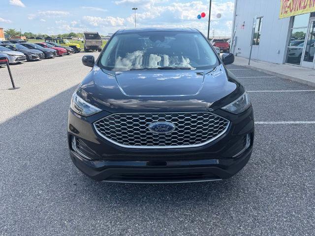 Certified 2023 Ford Edge SEL w/ Convenience Package AWD/4WD image 3