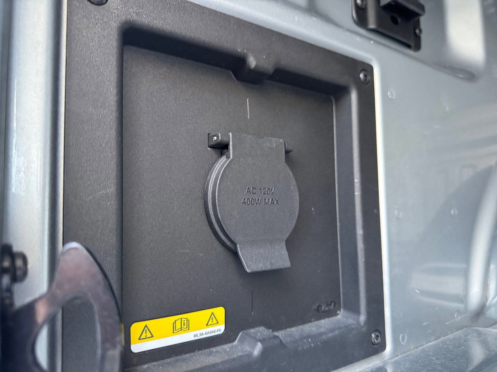 Certified 2022 Ford F150 XLT w/ Equipment Group 302A High image 19