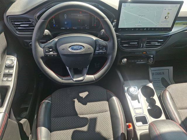 Certified 2024 Ford Escape ST-Line Select w/ Tech Pack #1 AWD/4WD image 11