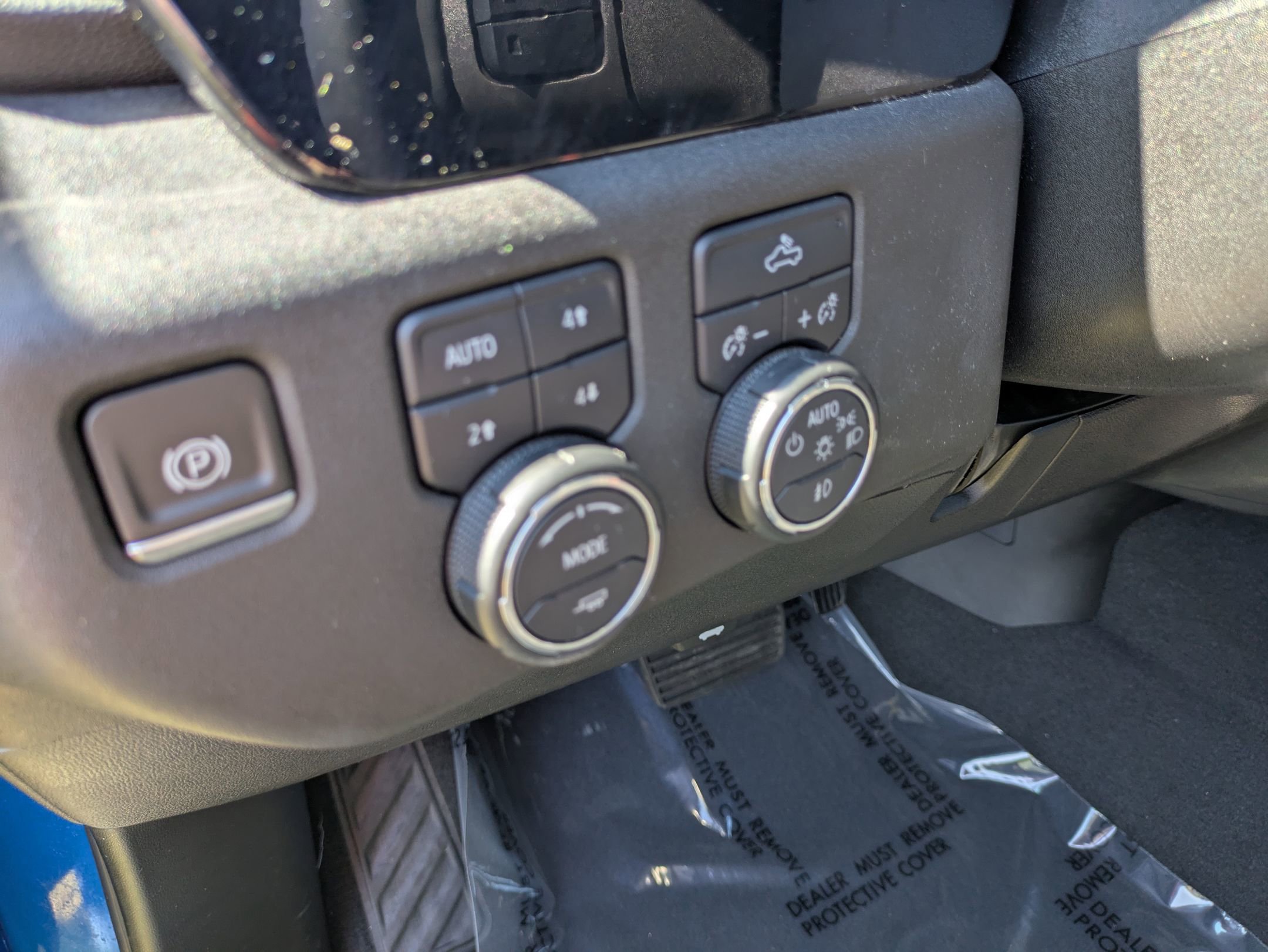 Used 2024 Chevrolet Silverado 1500 RST w/ Z71 Off-Road Package image 14