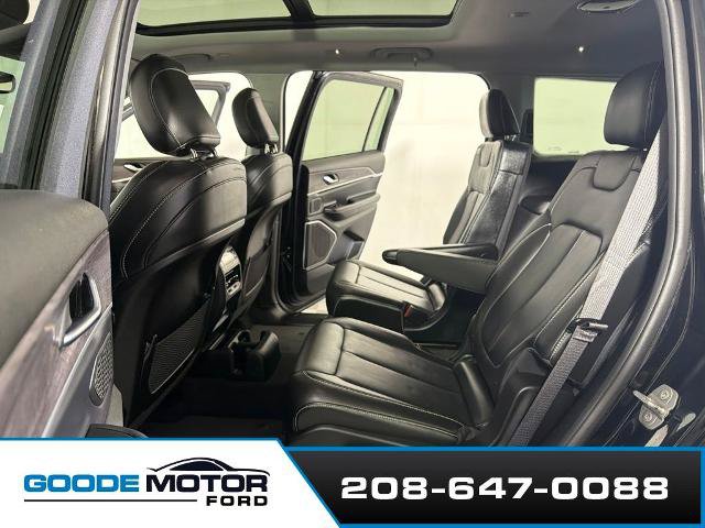 Used 2021 Jeep Grand Cherokee L Limited AWD/4WD image 19