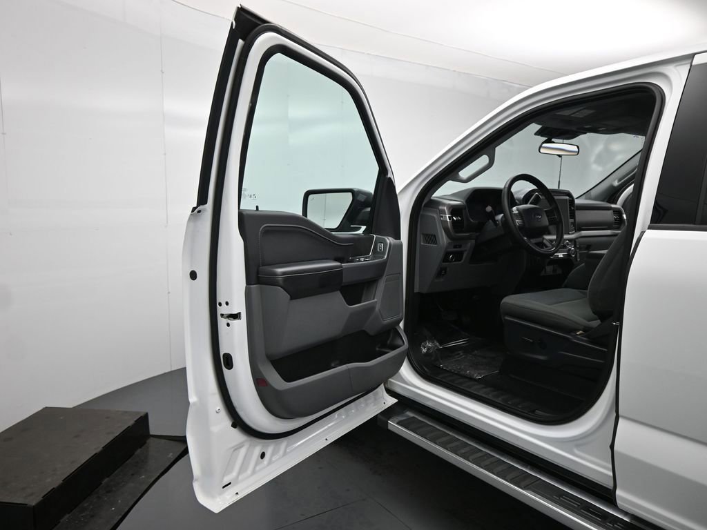 Certified 2025 Ford F150 XLT w/ Equipment Group 301A Standard image 37