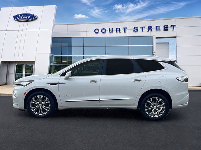 Used 2024 Buick Enclave Avenir w/ Avenir Technology Package AWD/4WD image 8