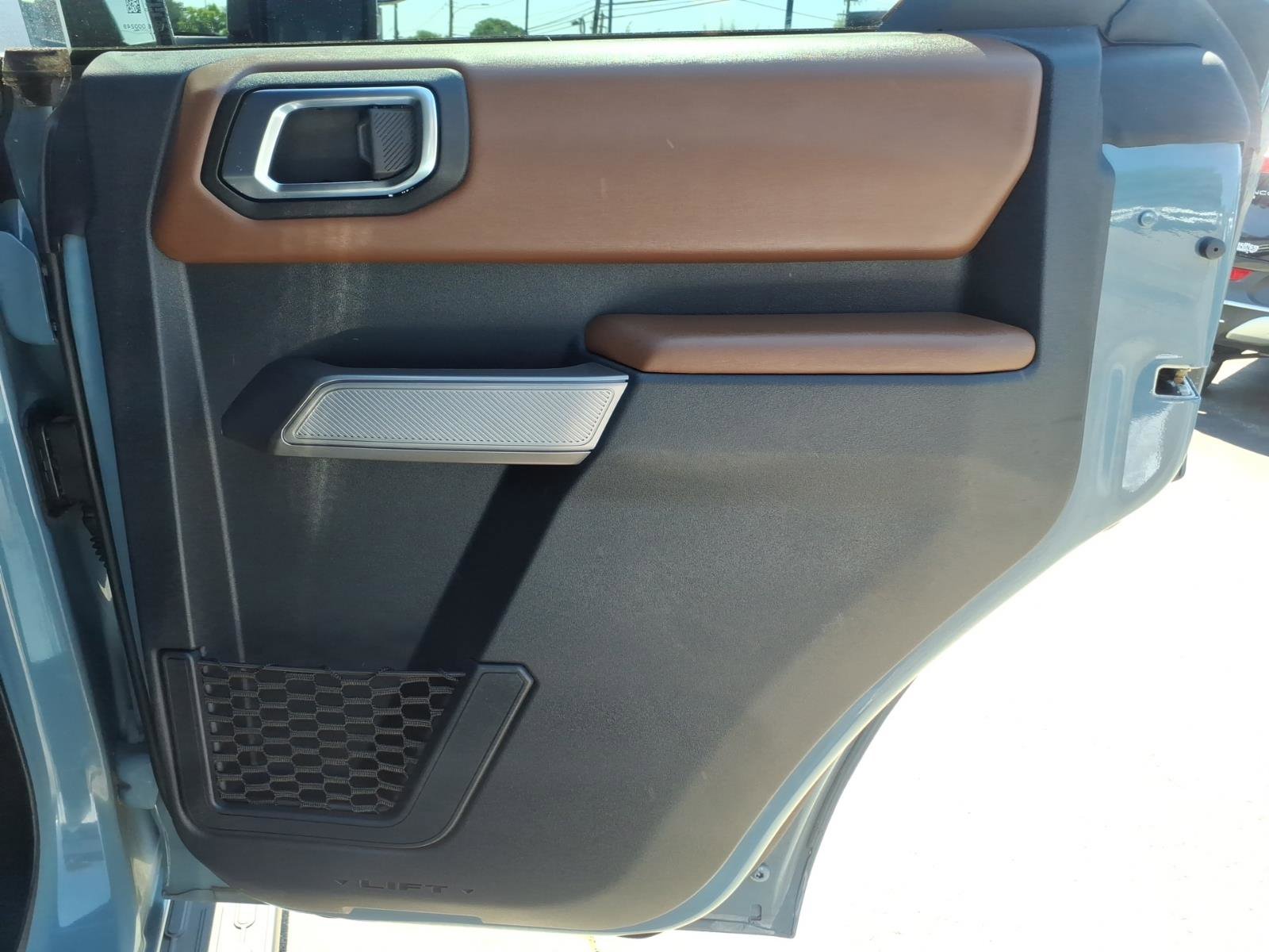 Certified 2022 Ford Bronco Outer Banks AWD/4WD image 13