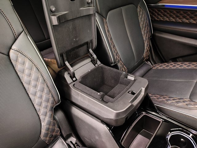 Used 2025 Jeep Grand Cherokee L Summit AWD/4WD image 36