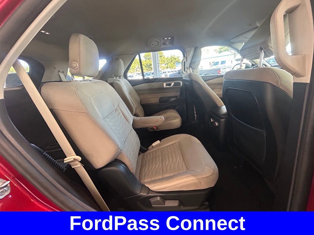 Certified 2020 Ford Explorer XLT w/ Comfort Package image 30