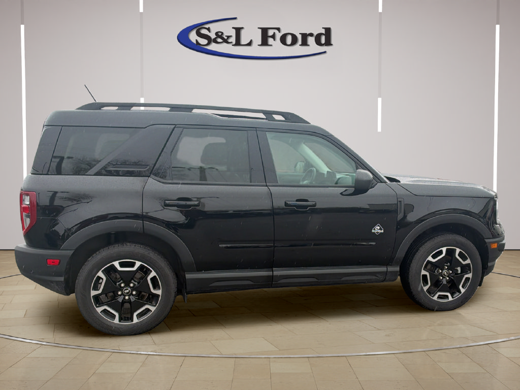 Certified 2023 Ford Bronco Sport Outer Banks w/ Tech Package AWD/4WD image 9