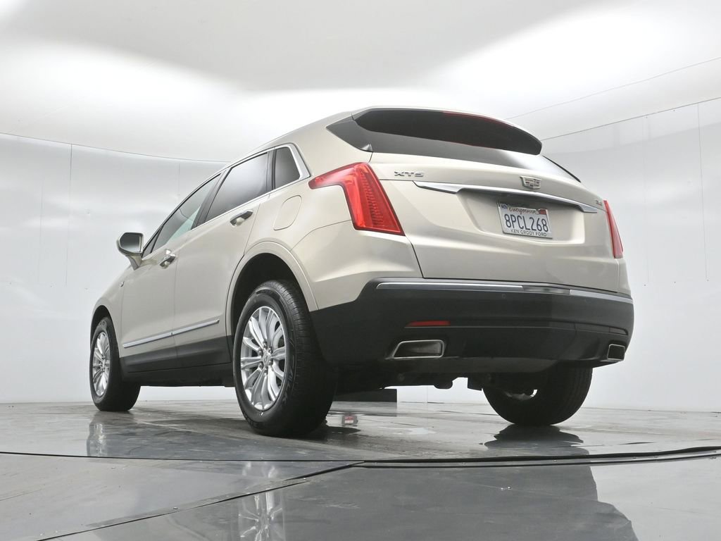 Used 2017 Cadillac XT5 FWD image 50