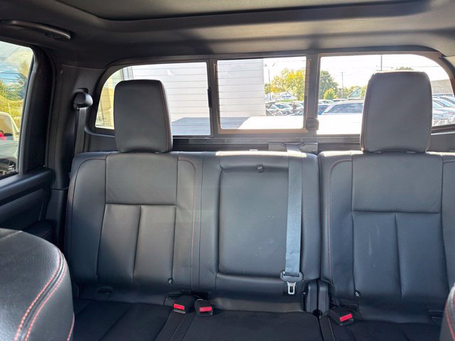 Used 2024 Nissan Titan PRO-4X w/ Pro-4x Convenience Package AWD/4WD image 30